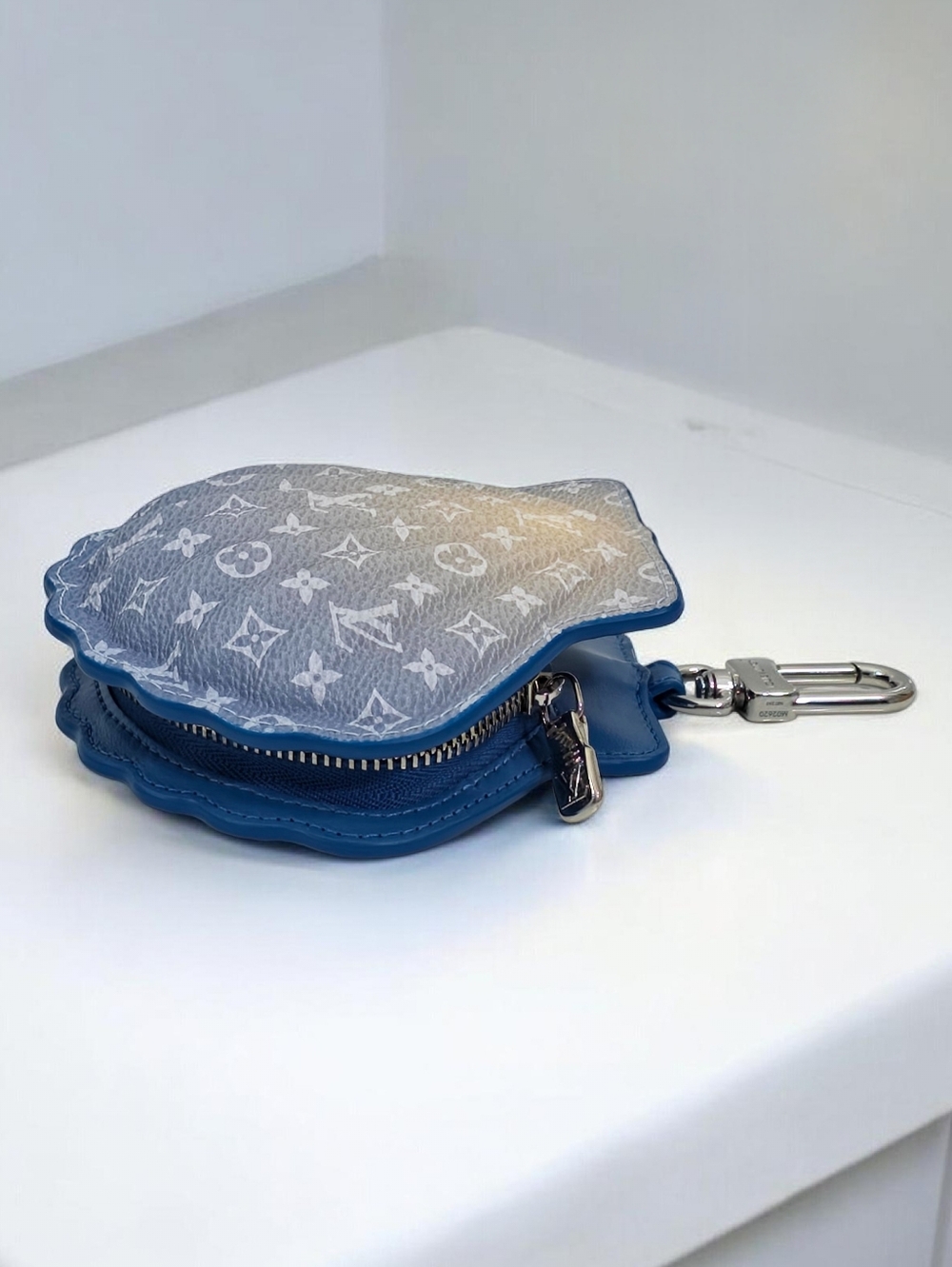 Louis Vuitton Limited Edition Monogram Shell Bag Charm Coin Purse - Picture 16 of 16